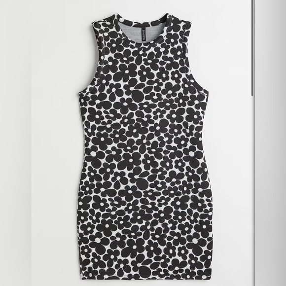 H&M Dresses & Skirts - H&M Black and White Floral Mini Dress